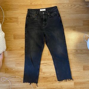 ‼️SOLD‼️ Black Cropped Straight Topshop Jeans